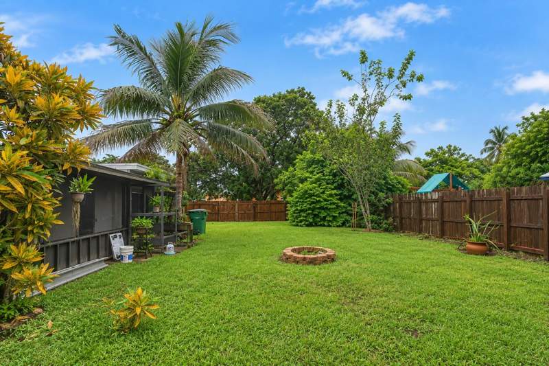 3 bedroom SingleFamilyResidence at 465 NW 16th Street, Pine Manor Part Three, Homestead — photo 5