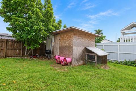 465 NW 16th Street, Homestead FL - photo 7 of 18