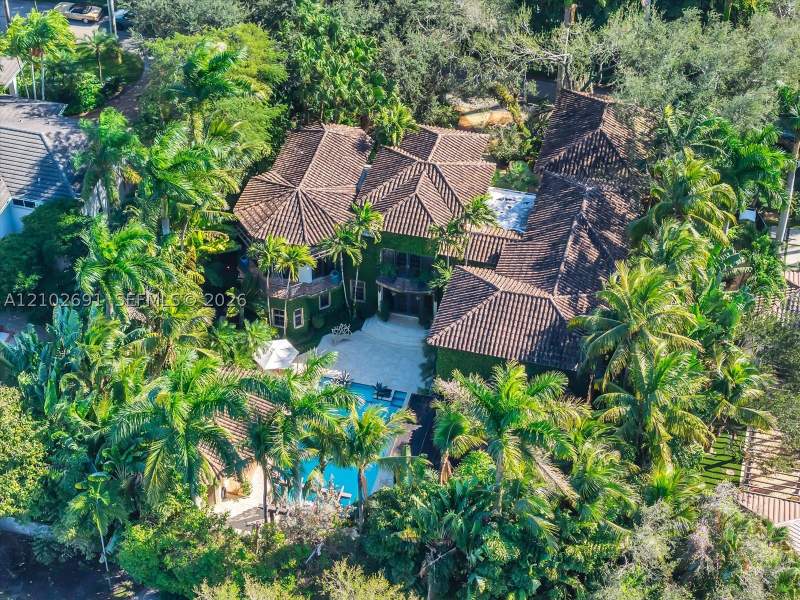 6 bedroom SingleFamilyResidence at 5746 SW 100th St, The Palm Estates, Pinecrest — photo 5