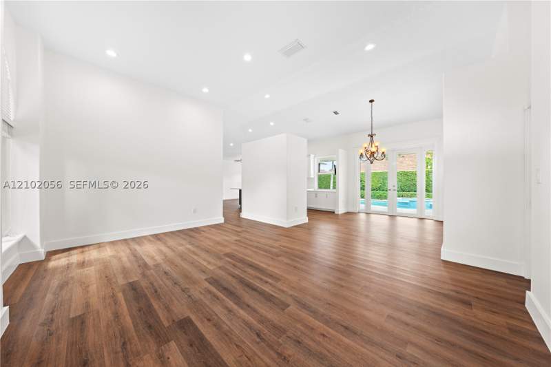 4 bedroom SingleFamilyResidence at 14341 SW 22nd St, P V C Estates, Miami — photo 4