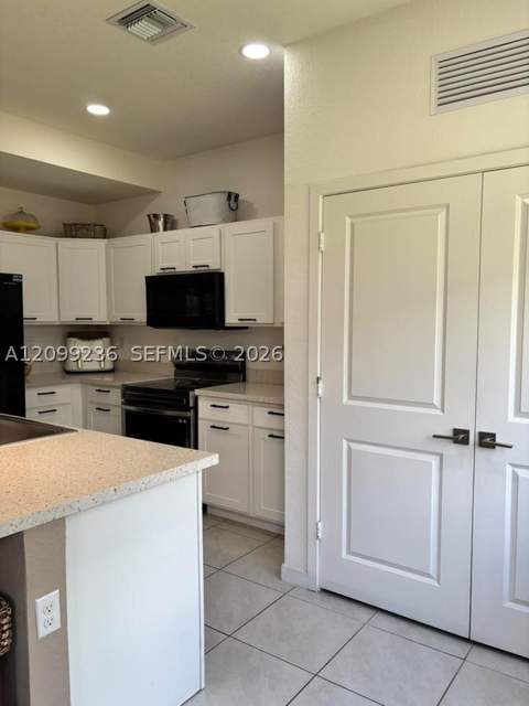 20816 NW 13th Ct, Miami Gardens FL - photo 13 of 25