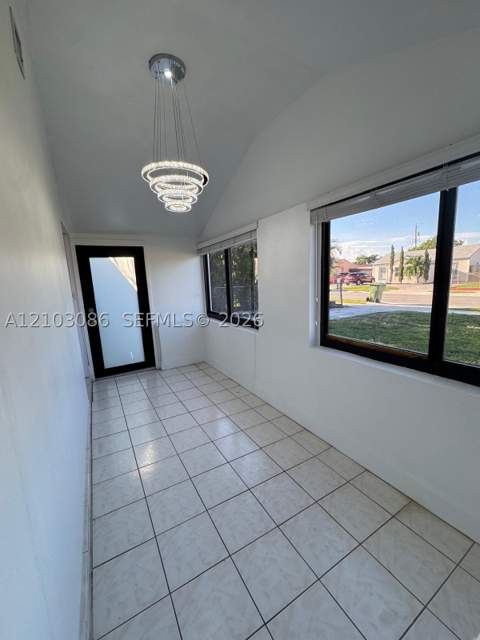 850 SE 2nd Pl, Hialeah FL - photo 12 of 32