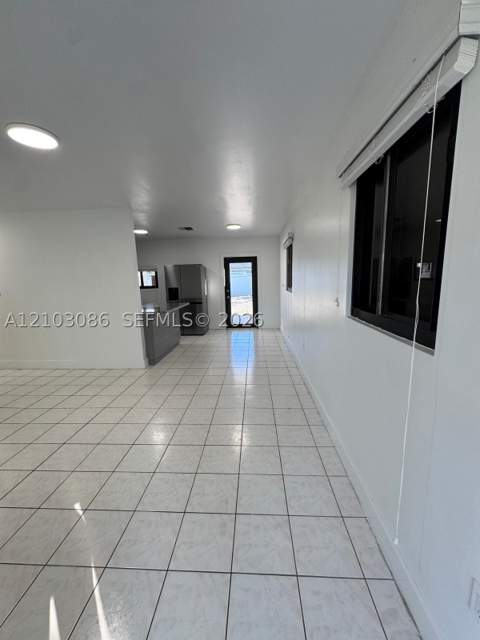 850 SE 2nd Pl, Hialeah FL - photo 9 of 32