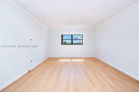800 NE 195th St 408, Miami FL - photo 12 of 35