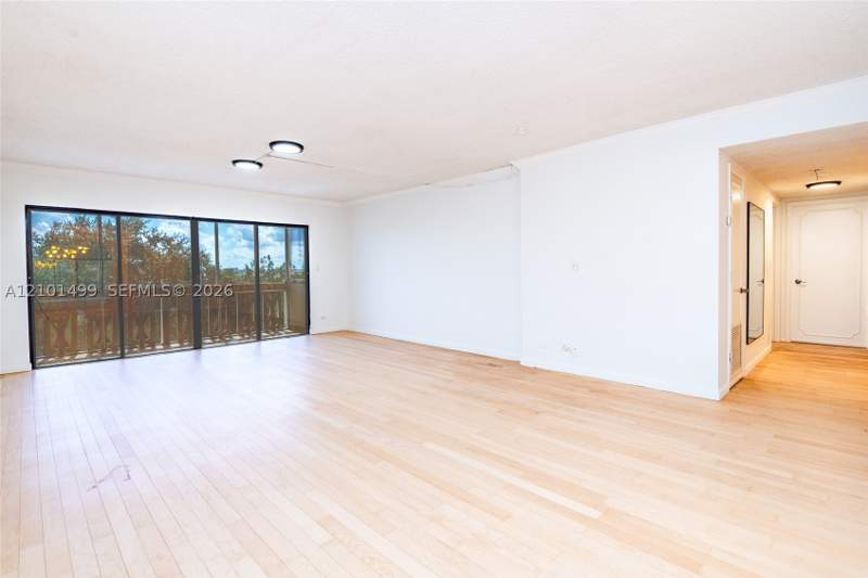 2 bedroom Condominium at 800 NE 195th St 408, Canongate Condo No One, Miami — photo 3