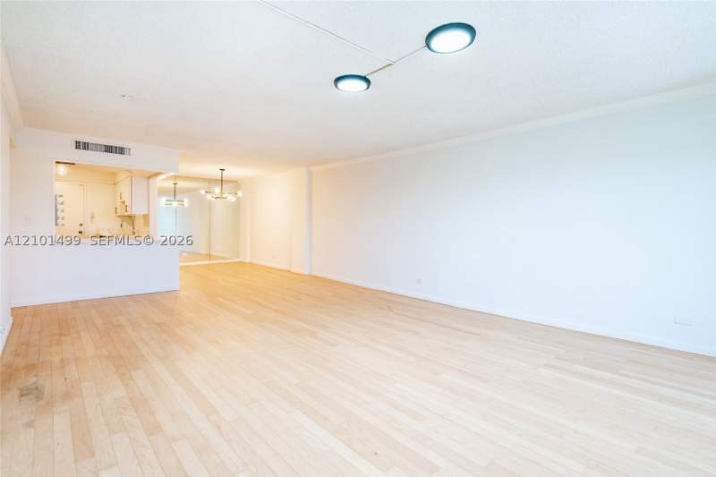 2 bedroom Condominium at 800 NE 195th St 408, Canongate Condo No One, Miami — photo 5