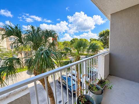 11060 SW 196th St 303, Cutler Bay FL - photo 16 of 20