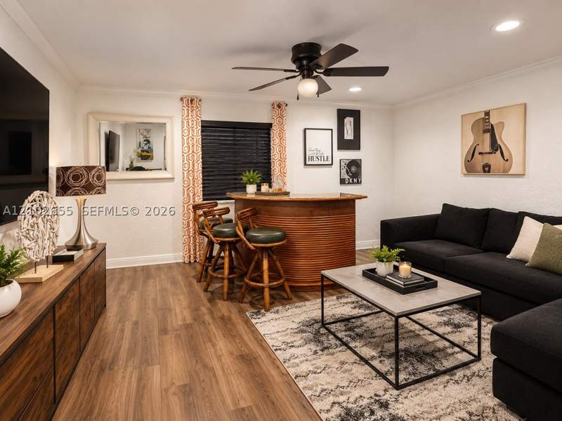 2 bedroom SingleFamilyResidence at 960 NW 89th St, Cravero Lake Shore Estate, Miami — photo 2