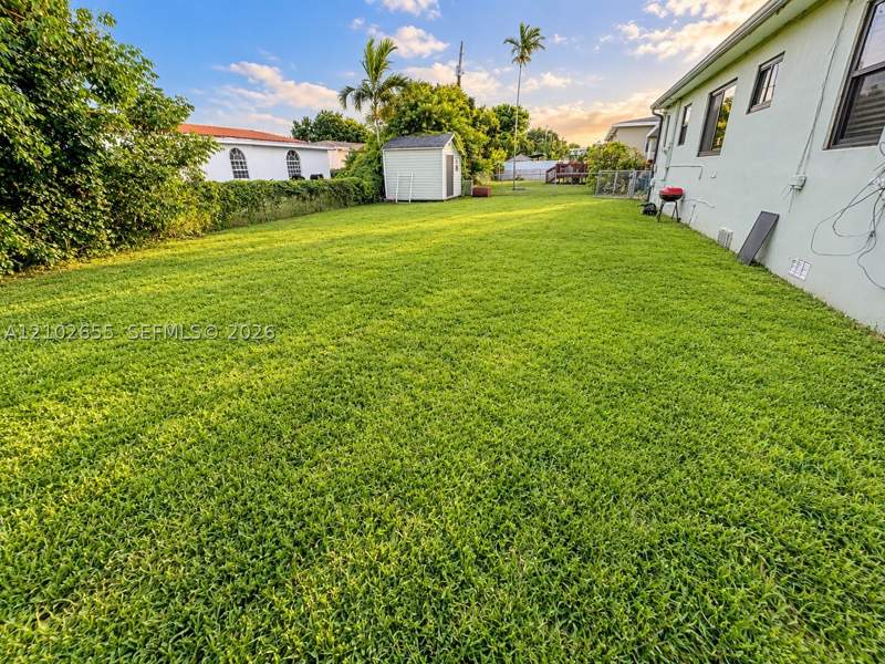 2 bedroom SingleFamilyResidence at 960 NW 89th St, Cravero Lake Shore Estate, Miami — photo 5