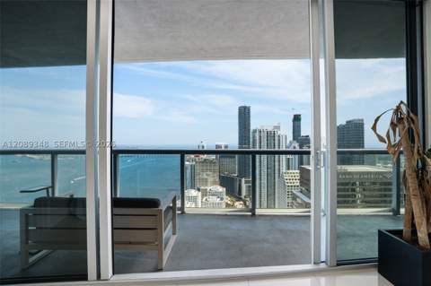 495 Brickell Ave 5005, Miami FL - photo 18 of 36