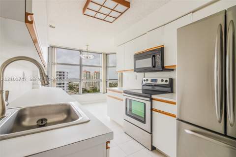 3400 NE 192 St 1905, Aventura FL - photo 10 of 33