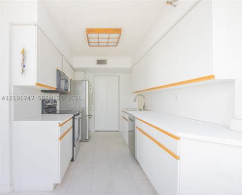 3400 NE 192 St 1905, Aventura FL - photo 11 of 33