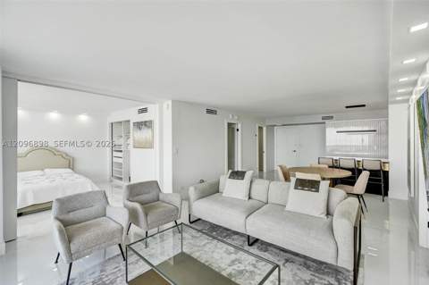 6039 Collins Ave 1736, Miami Beach FL - photo 18 of 50