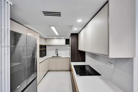 6039 Collins Ave 1736, Miami Beach FL - photo 6 of 50