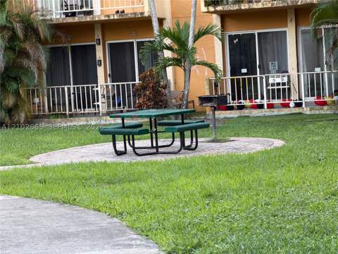 18111 NW 68th Ave F210, Hialeah FL - photo 16 of 20