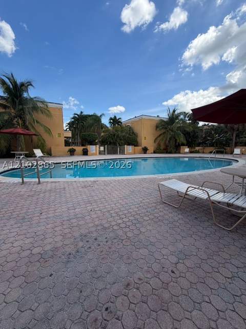 18111 NW 68th Ave F210, Hialeah FL - photo 18 of 20