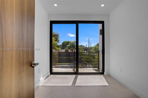 569 NW 44th St, Miami FL - photo 16 of 45