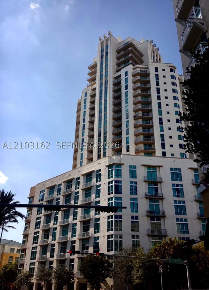 2 bedroom Condominium at 9055 SW 73rd Ct 2402, Metropolis I At Dadeland, Miami — photo 2