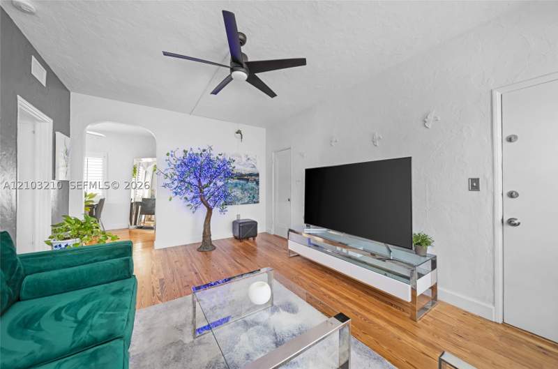 1 bedroom Condominium at 408 W 25th St 8, The Pines And The Palms C, Miami Beach — photo 5