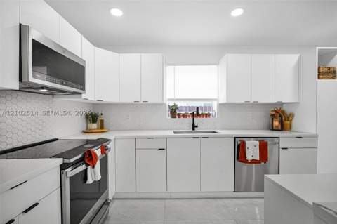 1721 NW 191st St, Miami Gardens FL - photo 15 of 49