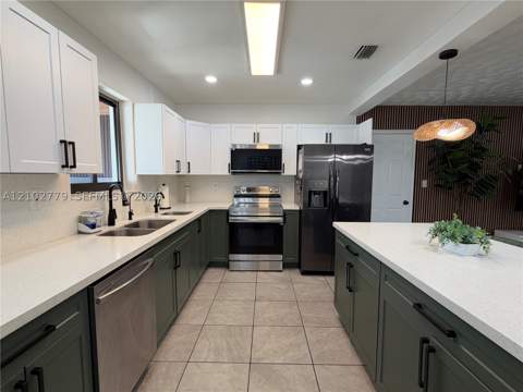 14643 SW 104th Ave, Miami FL - photo 9 of 28