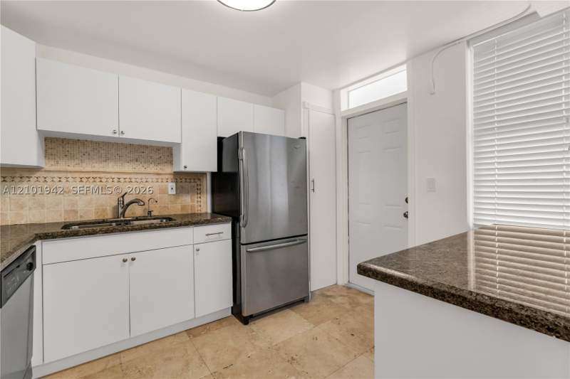 1 bedroom Condominium at 1401 NE Miami Gardens Dr 892, Fifith Moorings Condo, Miami — photo 4
