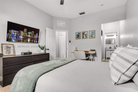 10870 NW 88th Ter 224, Doral FL - photo 11 of 19