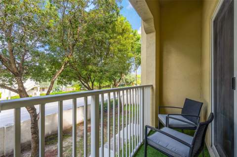 10870 NW 88th Ter 224, Doral FL - photo 15 of 19