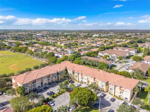10870 NW 88th Ter 224, Doral FL - photo 18 of 19