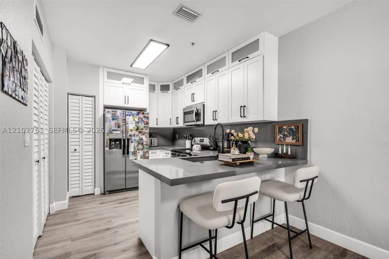 2 bedroom Condominium at 10870 NW 88th Ter 224, Coronado At Doral III Con, Doral — photo 2
