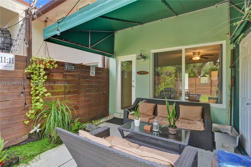 2 bedroom Townhouse at 1719 NE 142nd St, Executive Manors, North Miami — photo 5