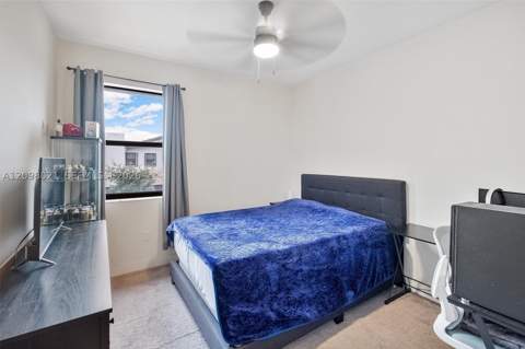 8110 NW 104th Ct, Doral FL - photo 12 of 41