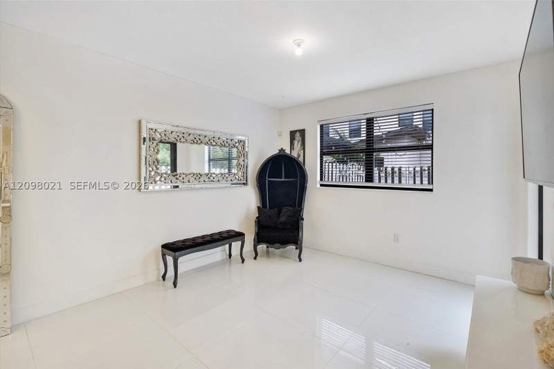 3 bedroom Townhouse at 8110 NW 104th Ct, Grand Bay South Townhomes, Doral — photo 3