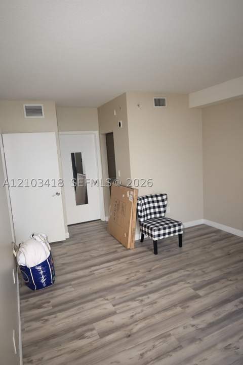 1 Glen Royal Pkwy 1004, Miami FL - photo 6 of 16