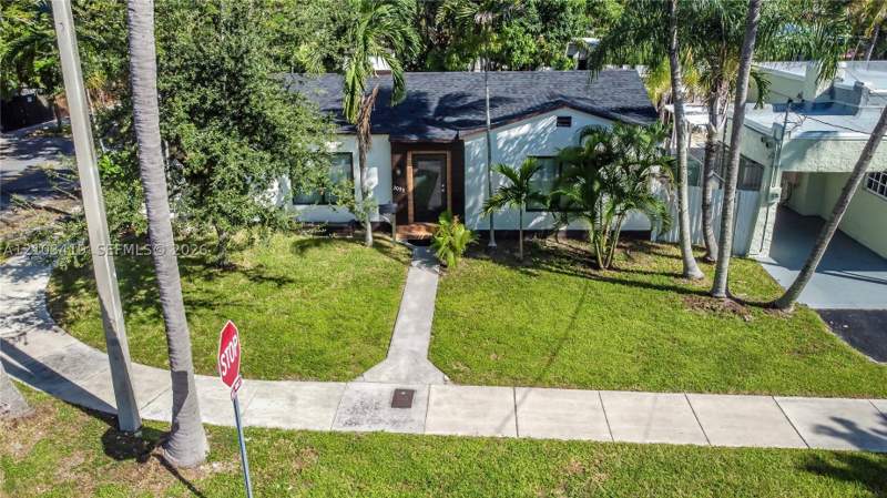 3 bedroom SingleFamilyResidence at 3095 NW 3rd St, El Dorado Heights, Miami — photo 4