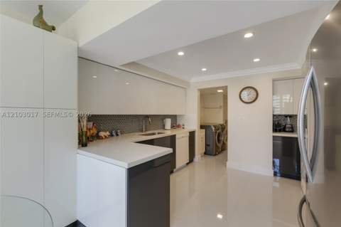 5660 Collins Ave 4B, Miami Beach FL - photo 9 of 34