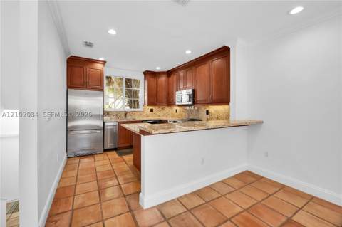 5801 SW 74th Ter 2, South Miami FL - photo 10 of 28