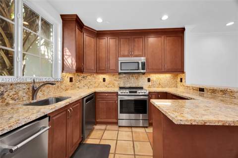 5801 SW 74th Ter 2, South Miami FL - photo 12 of 28