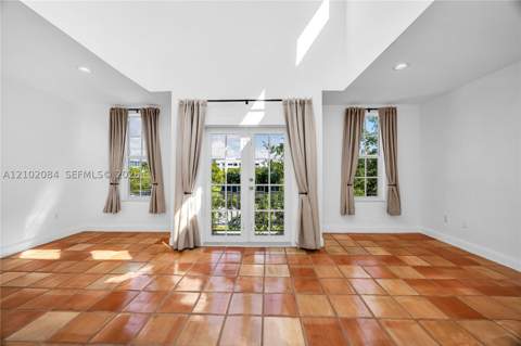 5801 SW 74th Ter 2, South Miami FL - photo 16 of 28