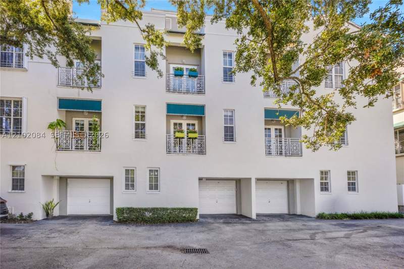 2 bedroom Townhouse at 5801 SW 74th Ter 2, The Fountains Of So Miami, South Miami — photo 3