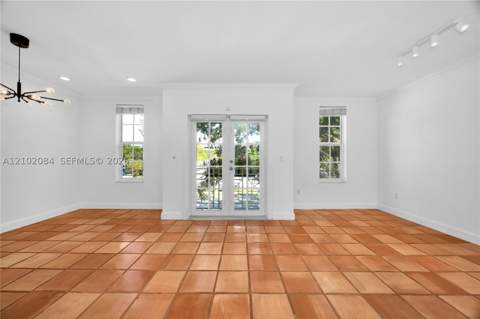 5801 SW 74th Ter 2, South Miami FL - photo 6 of 28