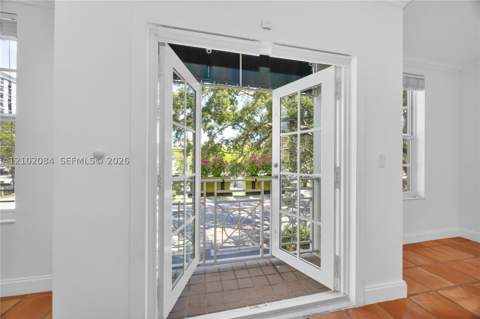 5801 SW 74th Ter 2, South Miami FL - photo 9 of 28