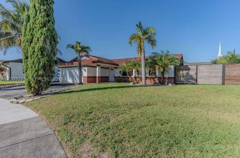 3 bedroom SingleFamilyResidence at 29640 SW 166th Ct, Redlands Edge, Homestead — photo 2