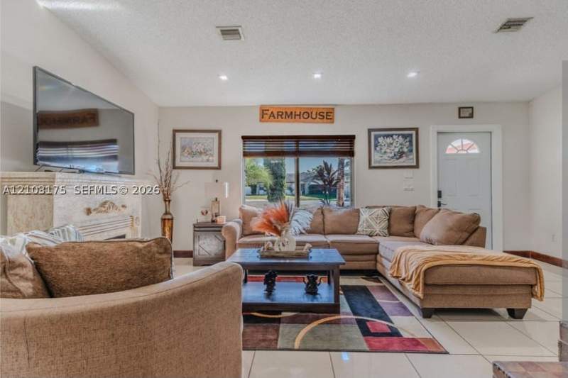 3 bedroom SingleFamilyResidence at 29640 SW 166th Ct, Redlands Edge, Homestead — photo 3