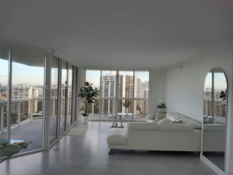 2 bedroom Condominium at 20185 E Country Club Dr 2406, The Landmark Condo, Aventura — photo 4