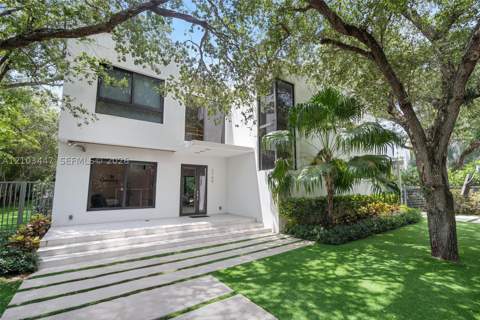 1760 Chucunantah Rd, Miami FL - photo 6 of 58