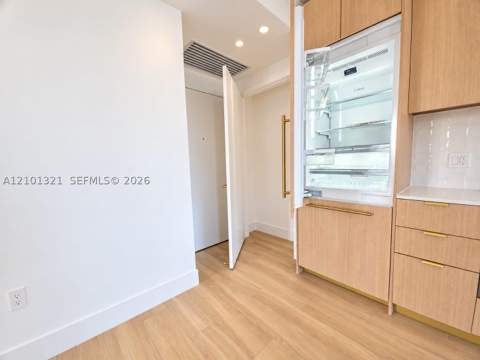 90 NE 32nd St 901, Miami FL - photo 14 of 29