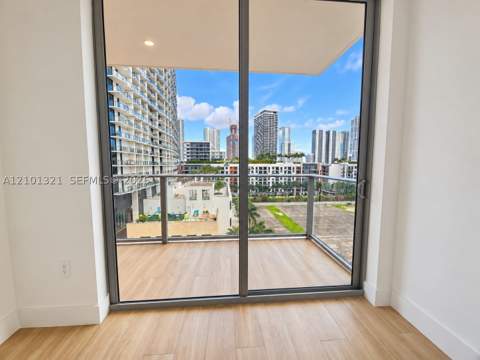 90 NE 32nd St 901, Miami FL - photo 16 of 29