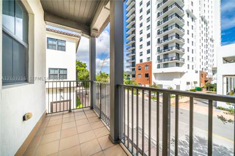 8478 NW 52nd St, Doral FL - photo 21 of 44