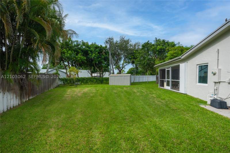 3 bedroom SingleFamilyResidence at 10198 SW 203rd Ter, Bel Aire Sec 6, Cutler Bay — photo 5